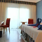 R2 Pajara 4*