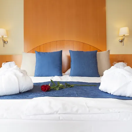 R2 Pajara Hotel